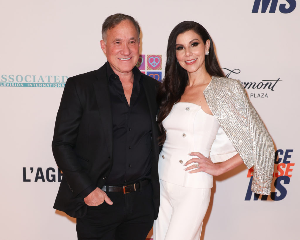 Terry Dubrow y Heather Dubrow en la 31ª Gala Anual de MS en Fairmont Century Plaza el 10 de mayo de 2024 en Los Ángeles, CA,…