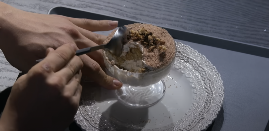 El tiramisú se creó durante las guerras de clases culinarias. 