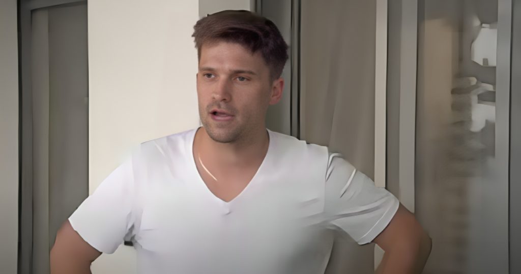 Vanderpump Rules' Tom Schwartz stands with hands on hips